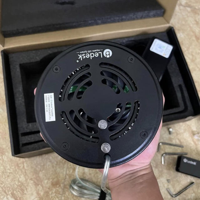 Đèn thủy sinh Ledesk - Dòng đèn hoàn hảo cho bể cá cảnh Biotope