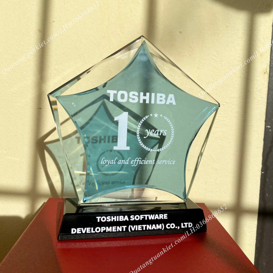 Cúp pha lê,KỶ NIỆM chương pha lê Vinh Danh in ấn theo yêu cầu