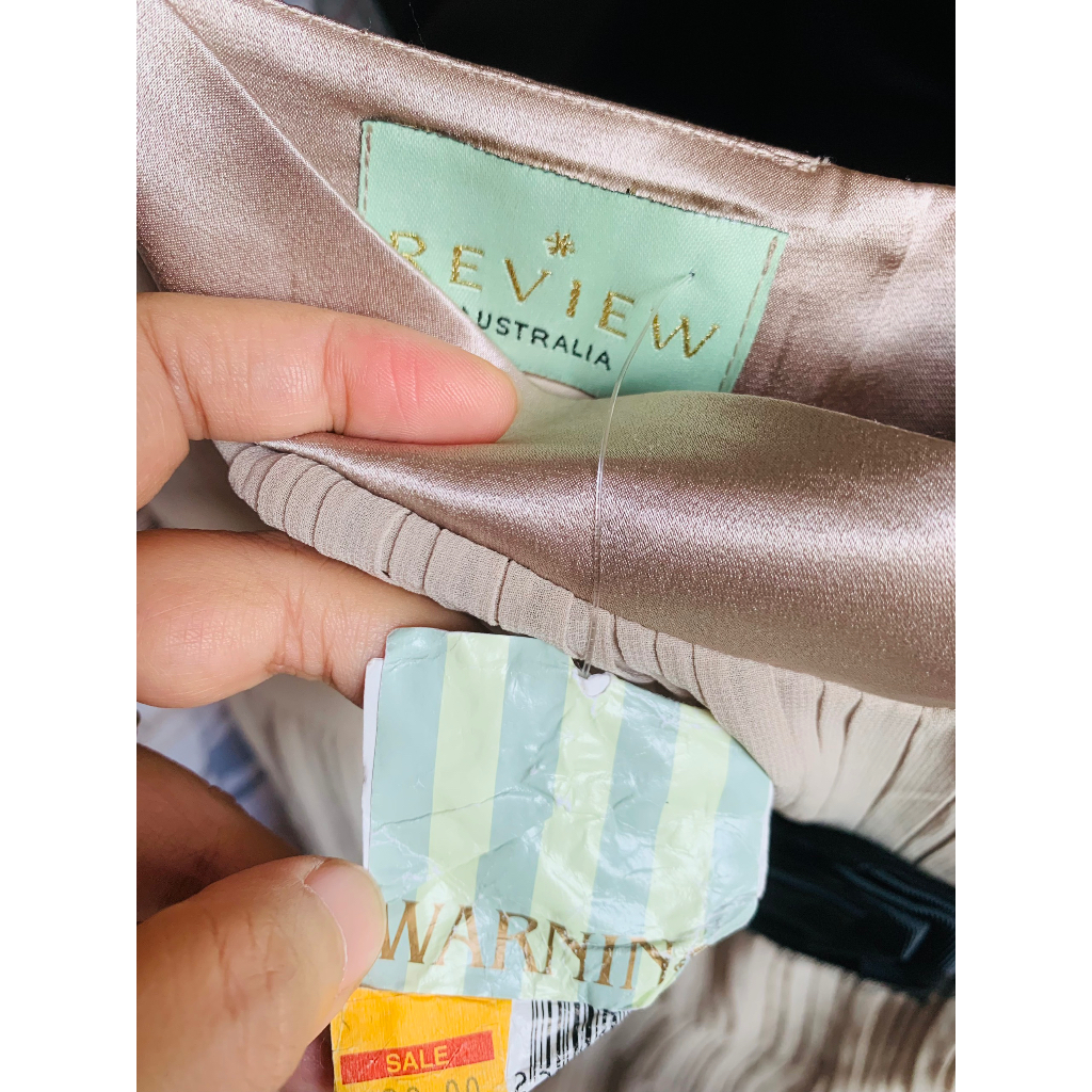 Đầm đi tiệc cúp ngực hiệu REVIEW