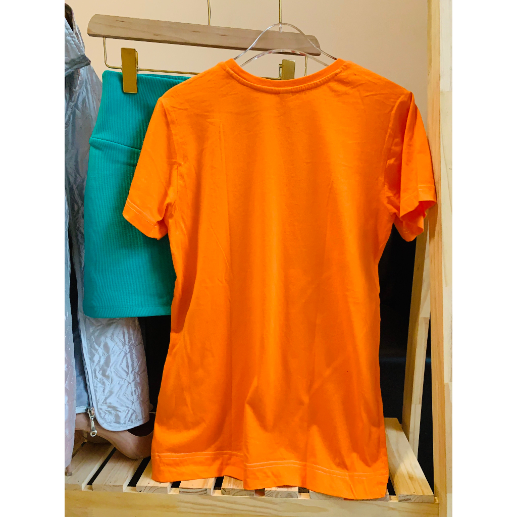 Áo thun cotton màu cam hiệu ESPRIT