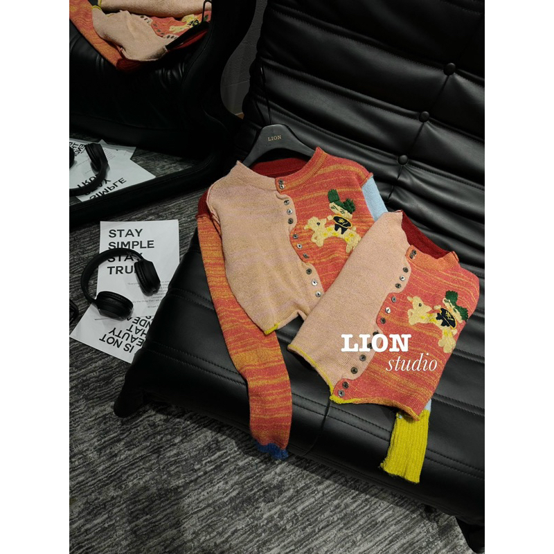 Áo len phối màu 13de marzo