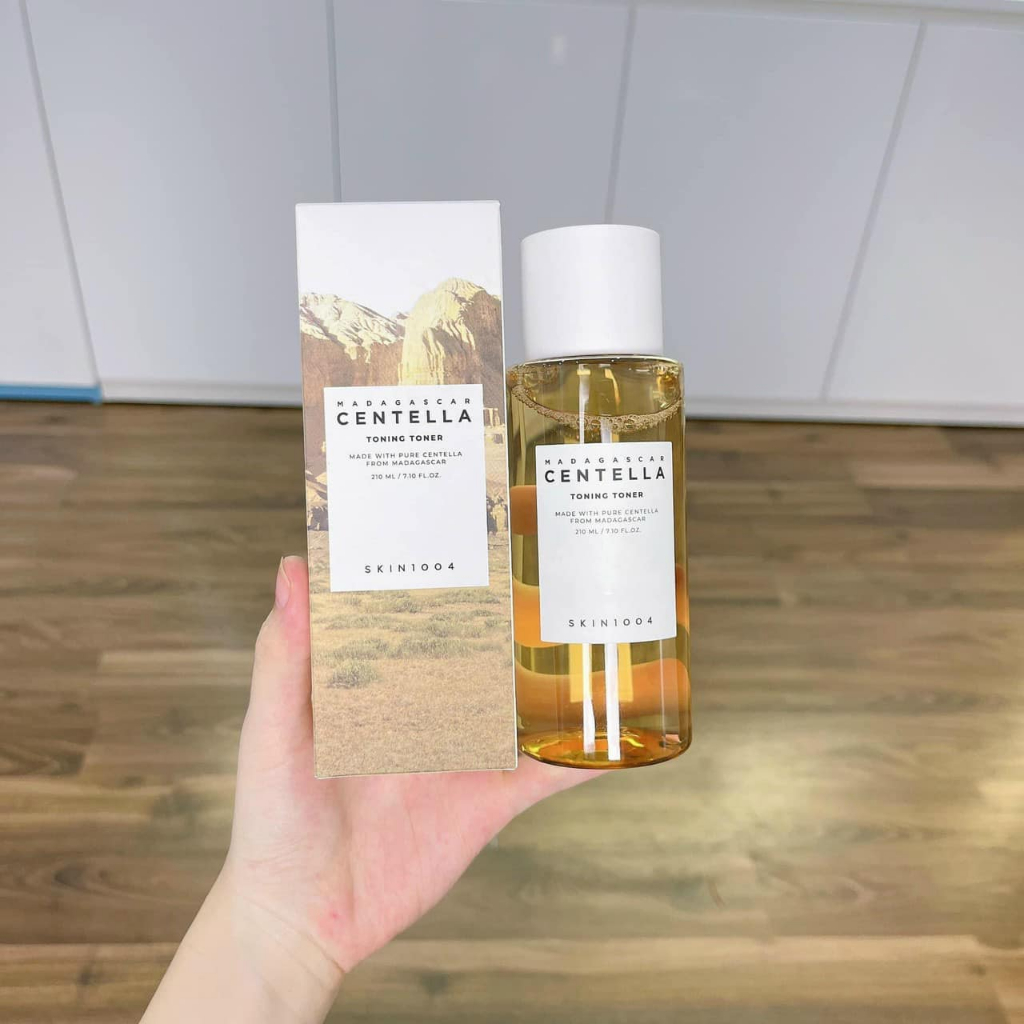 Nước hoa hồng rau má Madagascar Centella Asiatica Toning Toner Skin1004