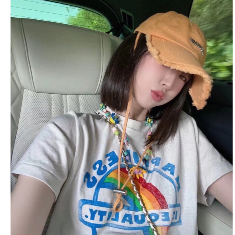 Mũ lưỡi trai Jacquemus dây quai dài