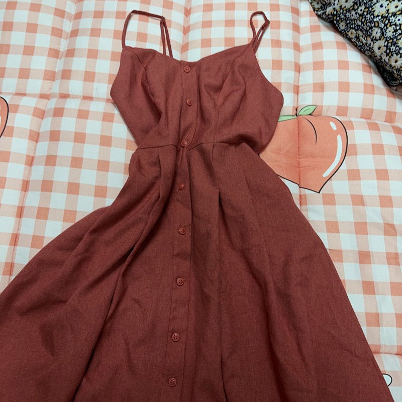 Đầm 2 dây dáng dài size S, chất xịn màu đỏ gạch