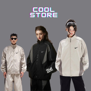 Áo khoác dù NIKE phối sọc siêu xịn xò , hàng chuẩn chính hãng , tag mác đầy đủ , dày dặn 2 lớp có túi COOL STORE M79