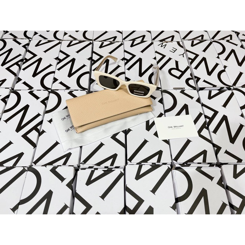 Kính one- Brilliant Hàn sale