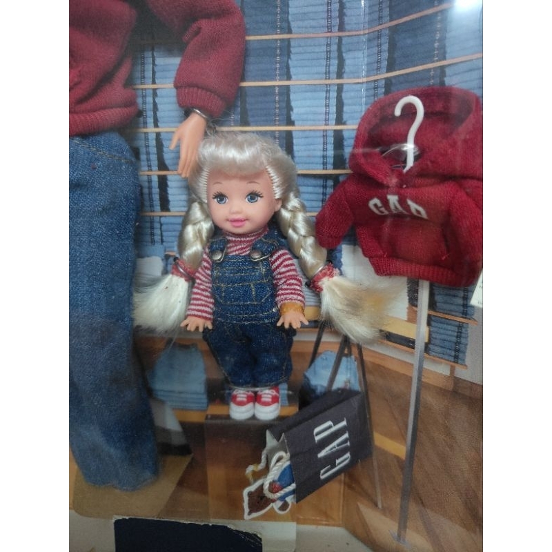 Búp bê Barbie Kelly Gap