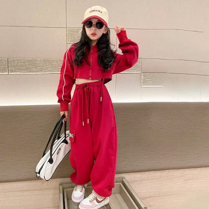 Bộ thu đông bé gái, set bộ nhung tăm đỏ áo Hooodie croptop phối quần túi hộp sành điệu cho bé 10-28kg