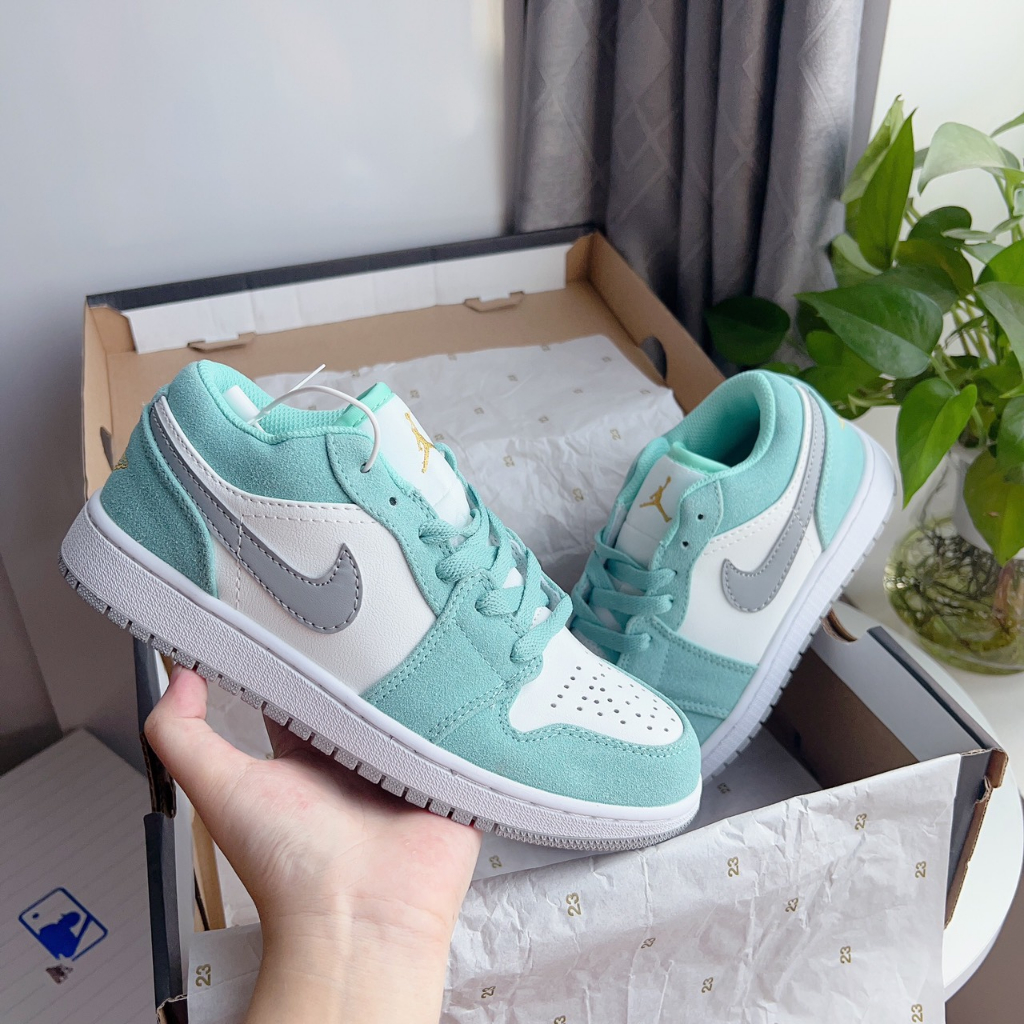 Shop  siêu phẩm giày mint nỉ xanh nhạt thấp xiu xinh fullbox miễn phí ship ảnh thật do shop tự chụp