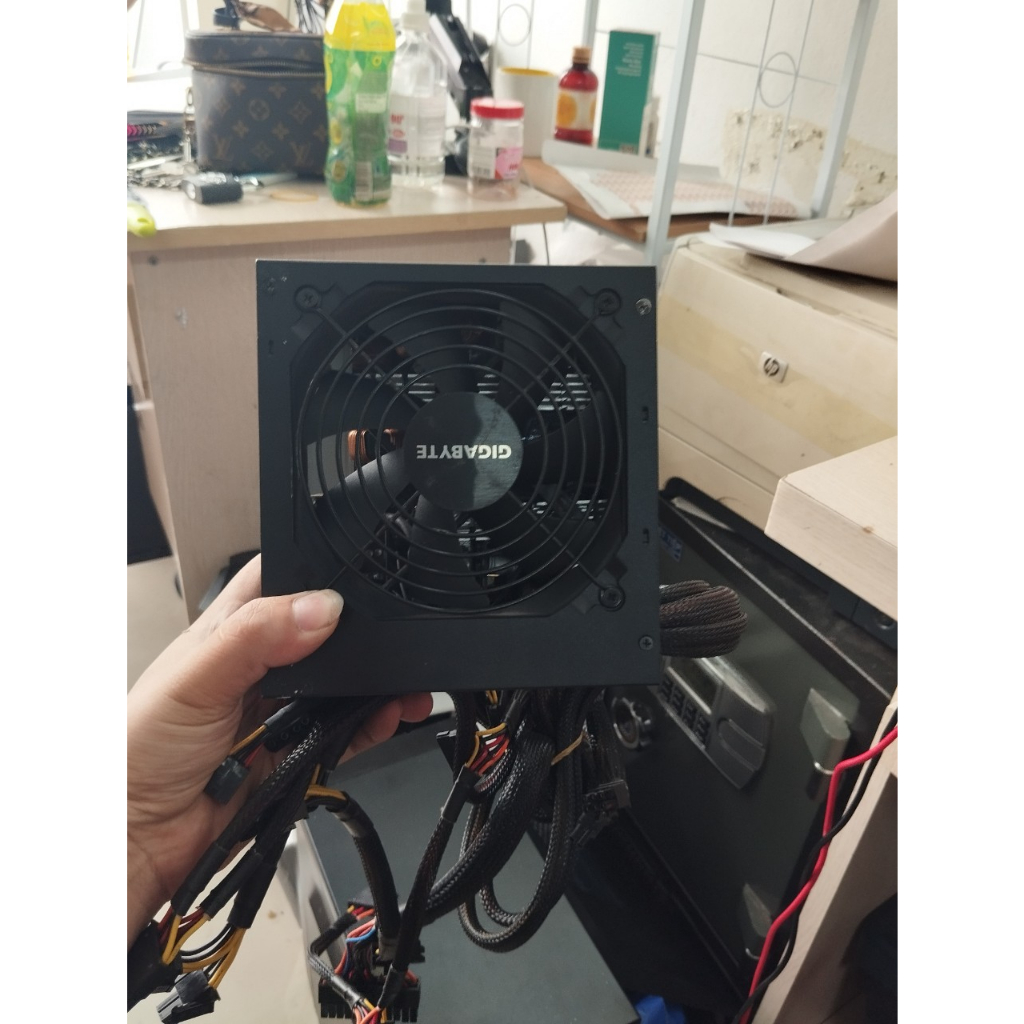Nguồn GIGABYTE 650W 80PLUS/ Chính hãng đã qua sử dụng