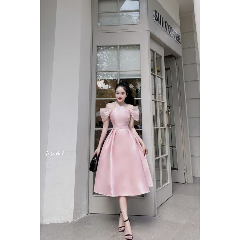 Váy thiết kế dáng dài