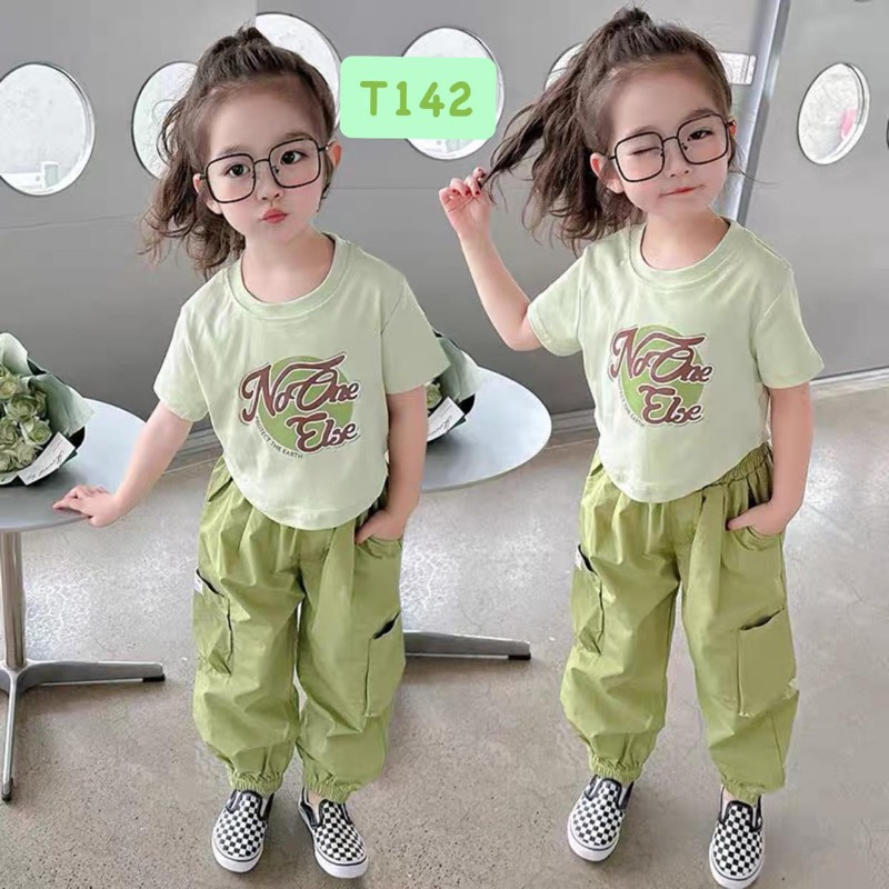 T142 Set quần áo cho bé gái năng động