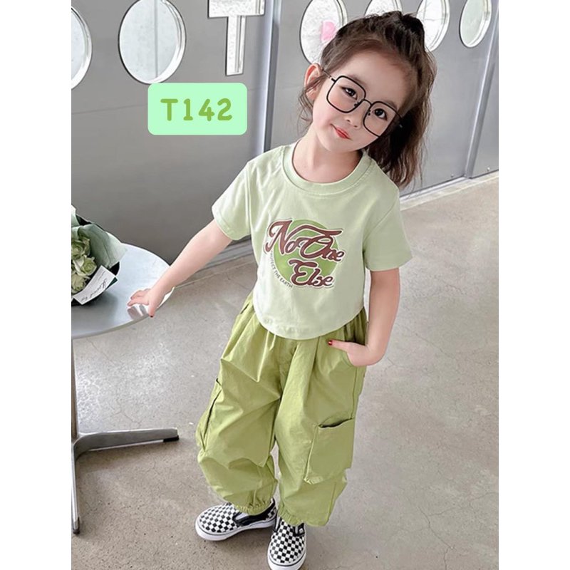 T142 Set quần áo cho bé gái năng động