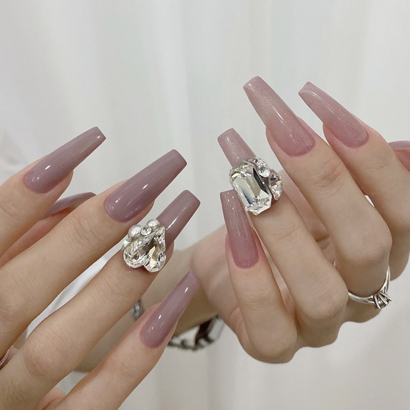 Đá khối mix sẵn ngọc trai chỉ việc gắn trang trí nail hottrend 2023