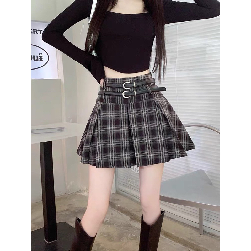 Chân váy kẻ sọc xếp ly dáng ngắn lưng cao mùa thu đông 2023