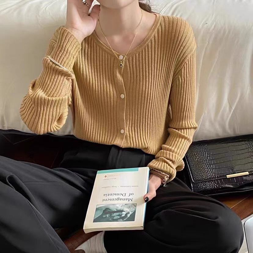 Áo khoác chất mongtoghi mỏng tay dài 1181