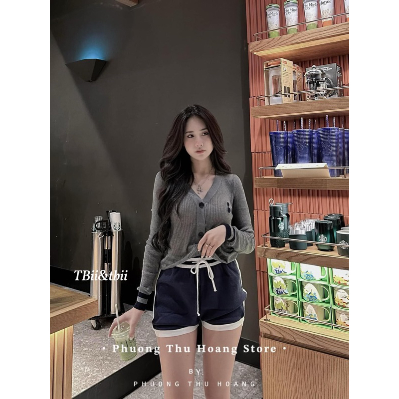 Set áo cadigan ghi mix quần viền xanh