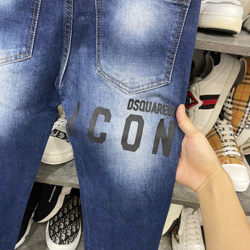 Quần jean bò nam Dsq2 slimfit xanh wash kẻ bạc trơn dập nổi chữ ICON đen sau đùi đơn giản basic QJ302P