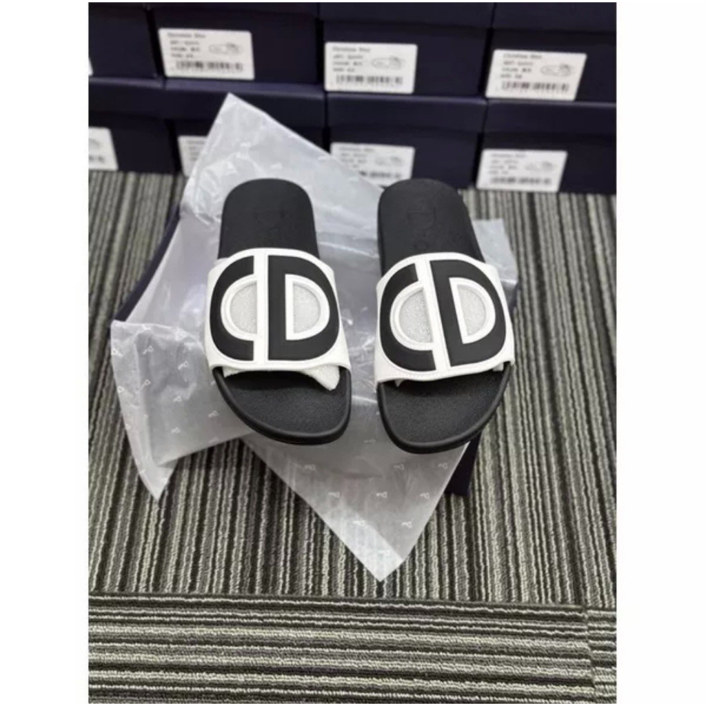 Dép Nam unisex dlor cực hót của năm họa tiết CD dập nôi - Tuandiep01.store