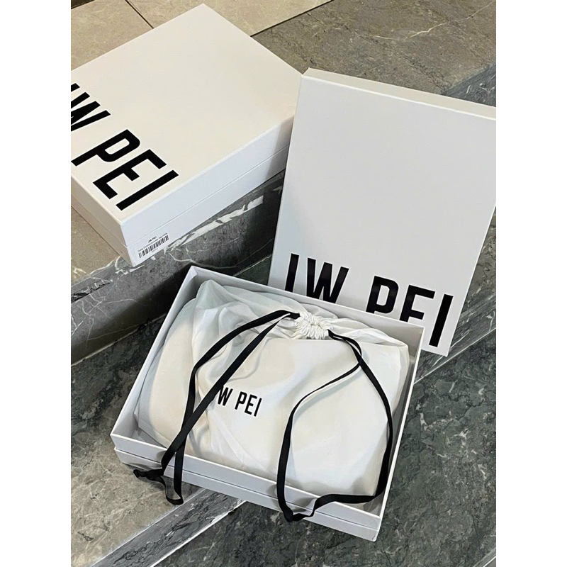 Túi Jw pei dáng hobo kẹp nách
