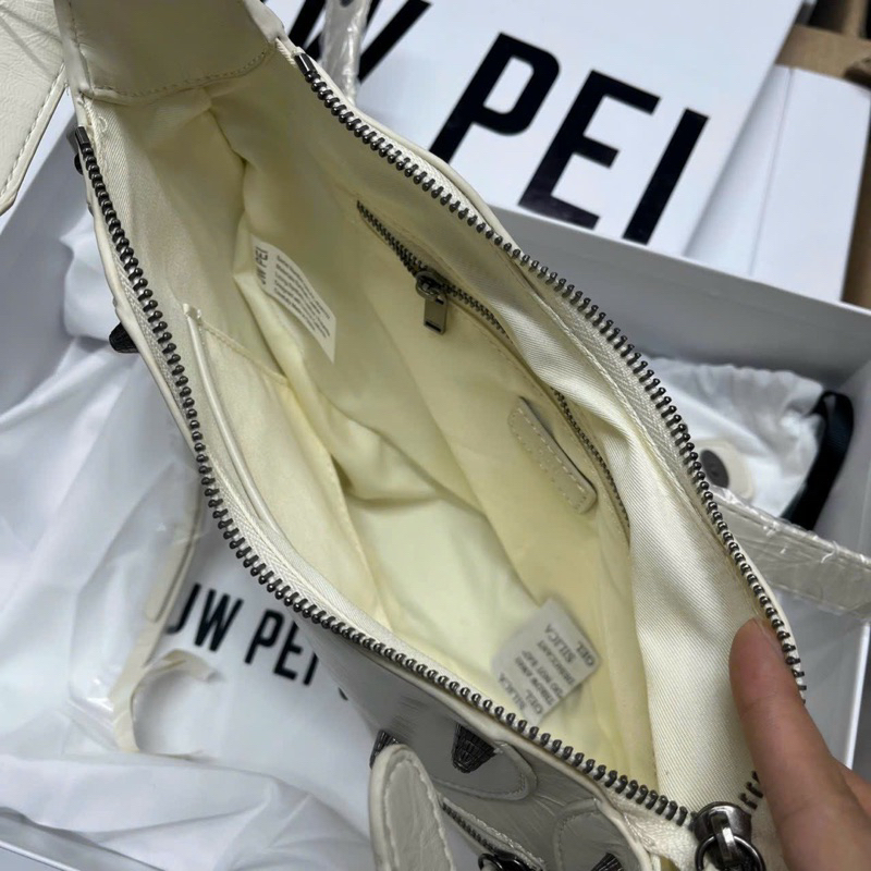 Túi jw pei dáng hobo kẹp nách