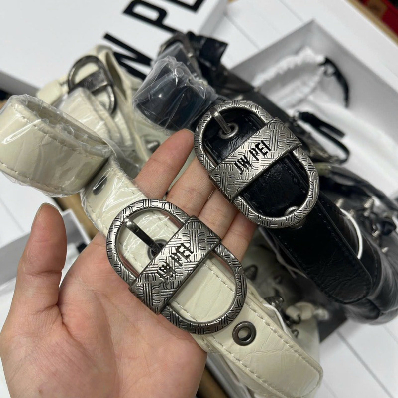 Túi jw pei dáng hobo kẹp nách