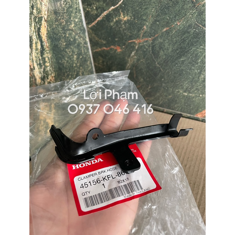 Pát kẹp giữ dây dầu Wave thái 110 , Zx , Future 1 . Honda Thái Lan