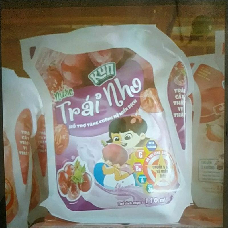Sữa chua uống / sữa trái cây Kun túi 110ml