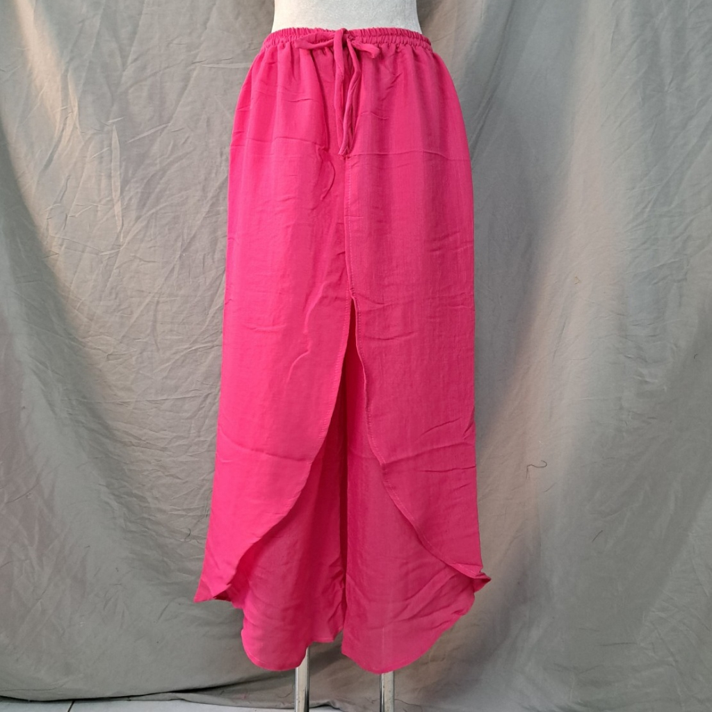 Quần xô gân,2 tà độc đáo