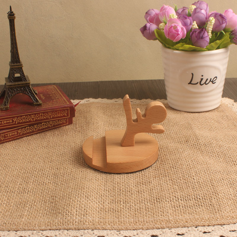 Kệ để điện thoại bằng gỗ xinh xắn, đáng yêu nhiều hình dáng - khodogohanoi