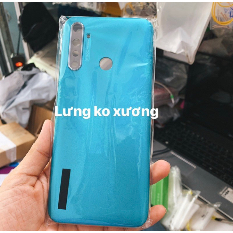 Vỏ máy Oppo Realme 5 pro đã bao gồm kính cam, khay sim chuyên lắp dựng máy, thay thế khi bị vỡ hỏng