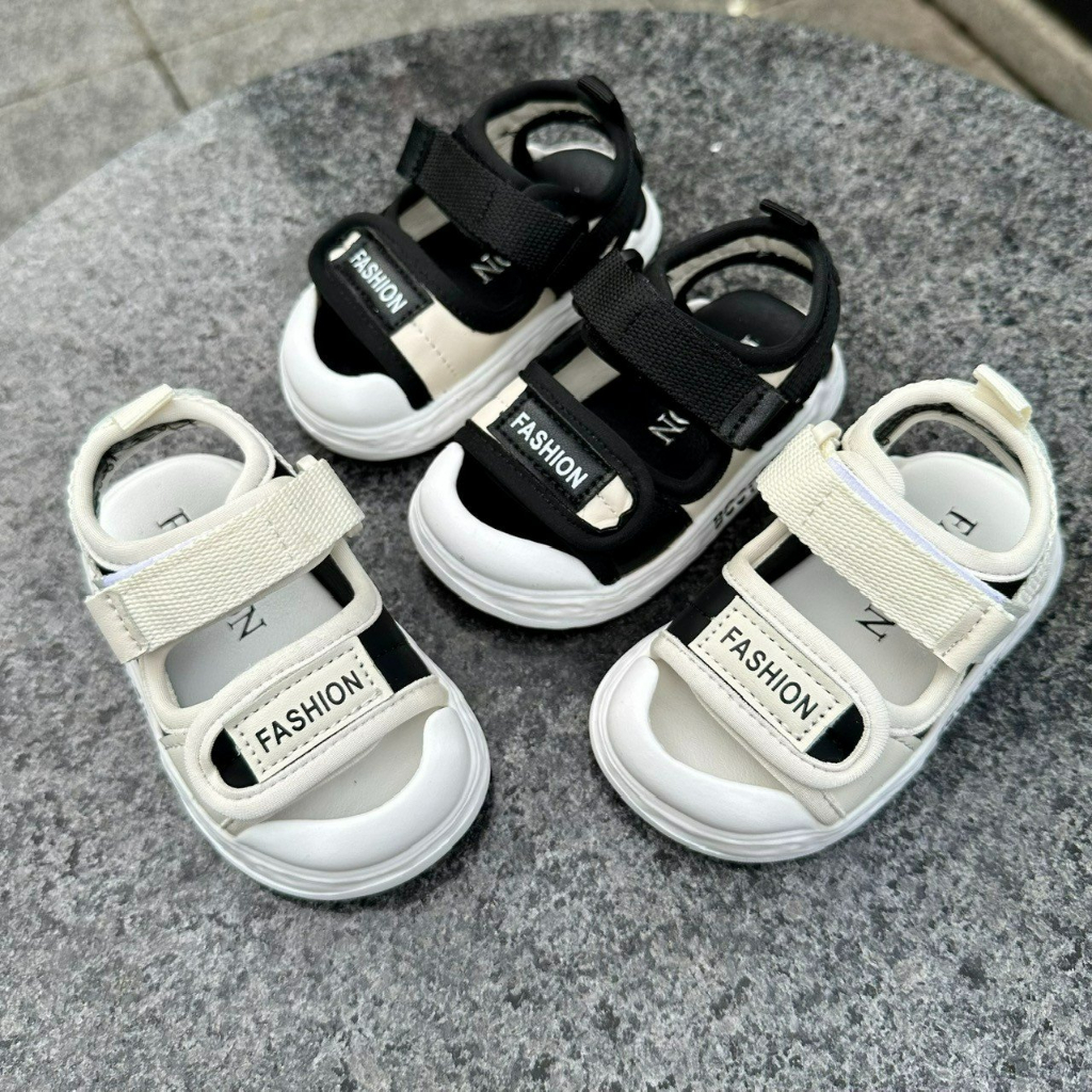 Dép quai hậu cho bé tập đi đế cao su mềm đi êm, Dép sandal cho bé trai thiết kế khóa dán phía má tiện lợi