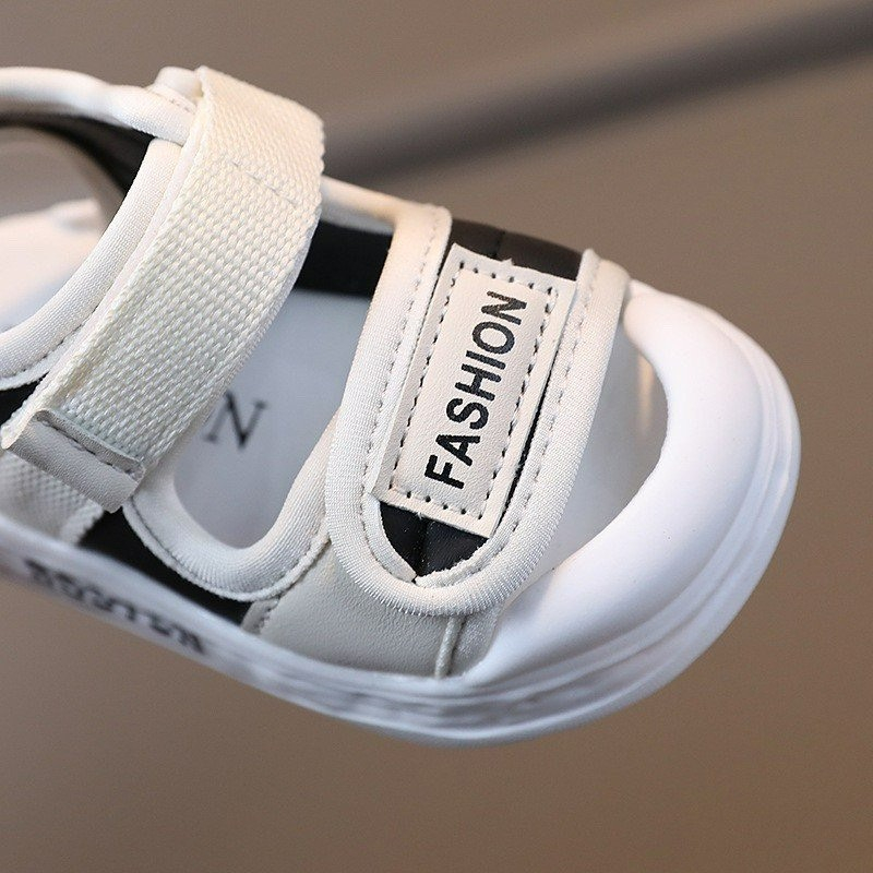 Dép quai hậu cho bé tập đi đế cao su mềm đi êm, Dép sandal cho bé trai thiết kế khóa dán phía má tiện lợi