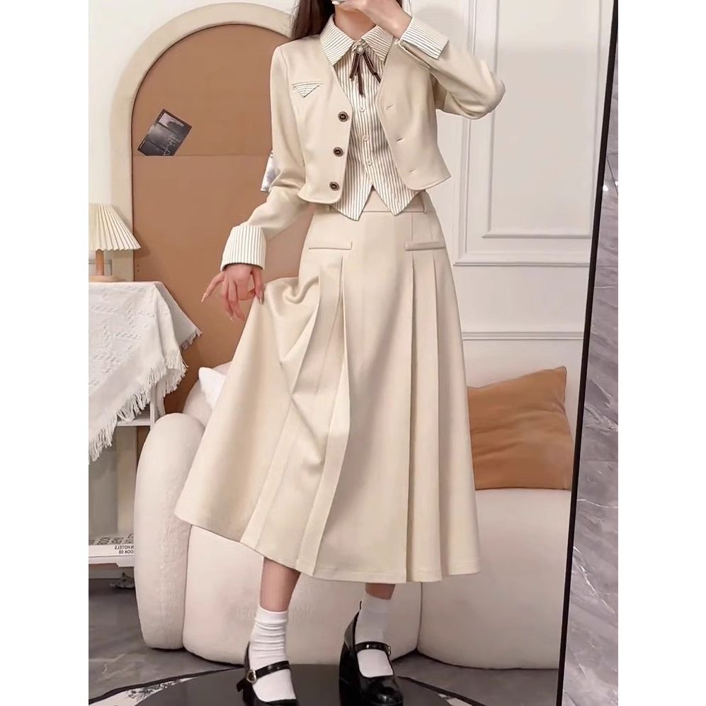 Set áo khoác croptop phối cổ sơ mi YIMI kèm chân váy xòe tiểu thưpp