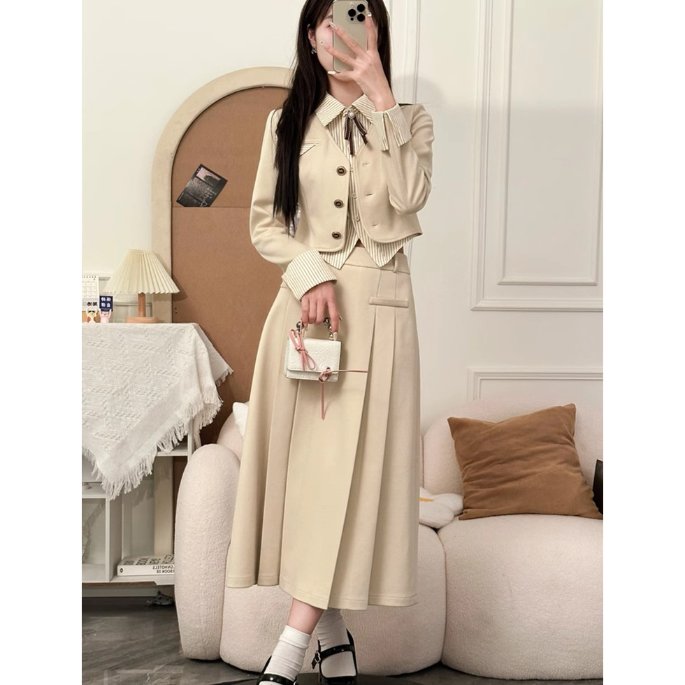 Set áo khoác croptop phối cổ sơ mi YIMI kèm chân váy xòe tiểu thưpp