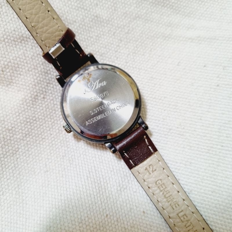 Đồng hồ nữ máy Nhật