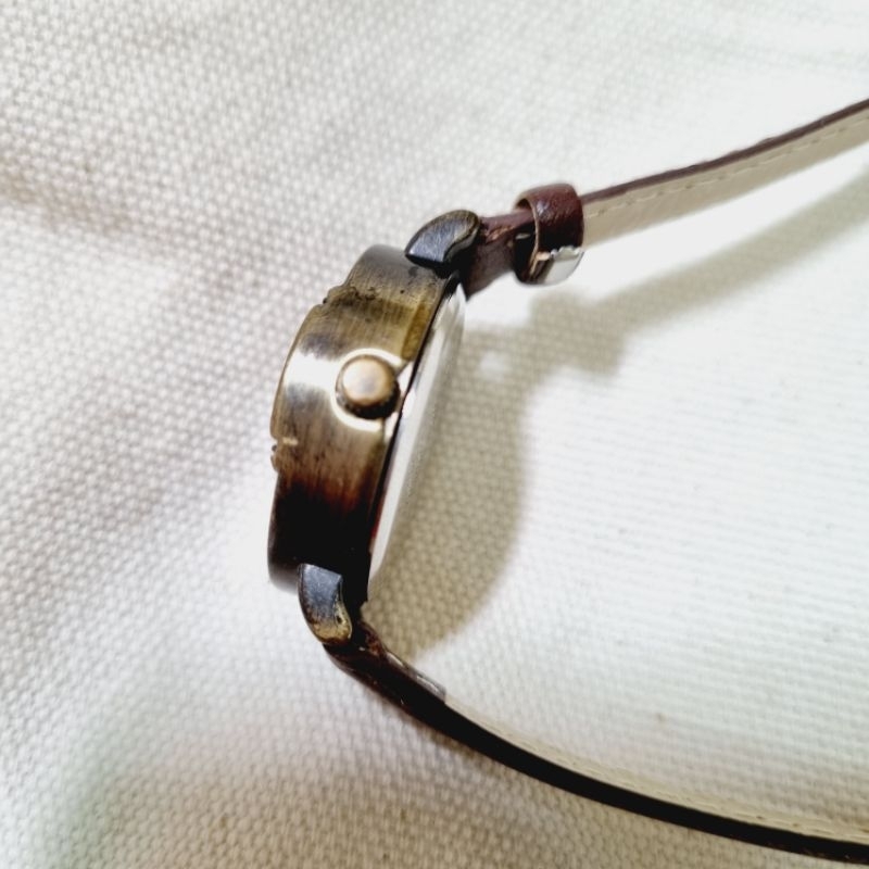 Đồng hồ nữ máy Nhật