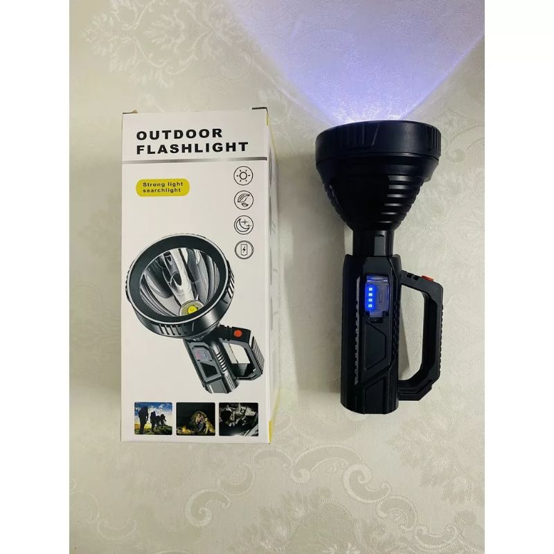 Đèn pin cầm tay chiếu xa