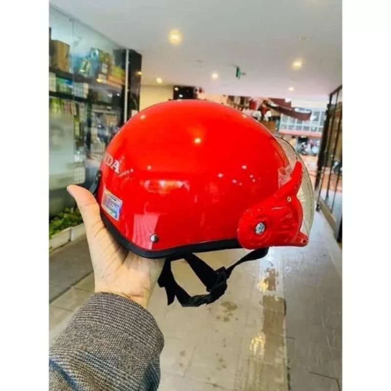 Mũ bảo hiểm Honda có kính