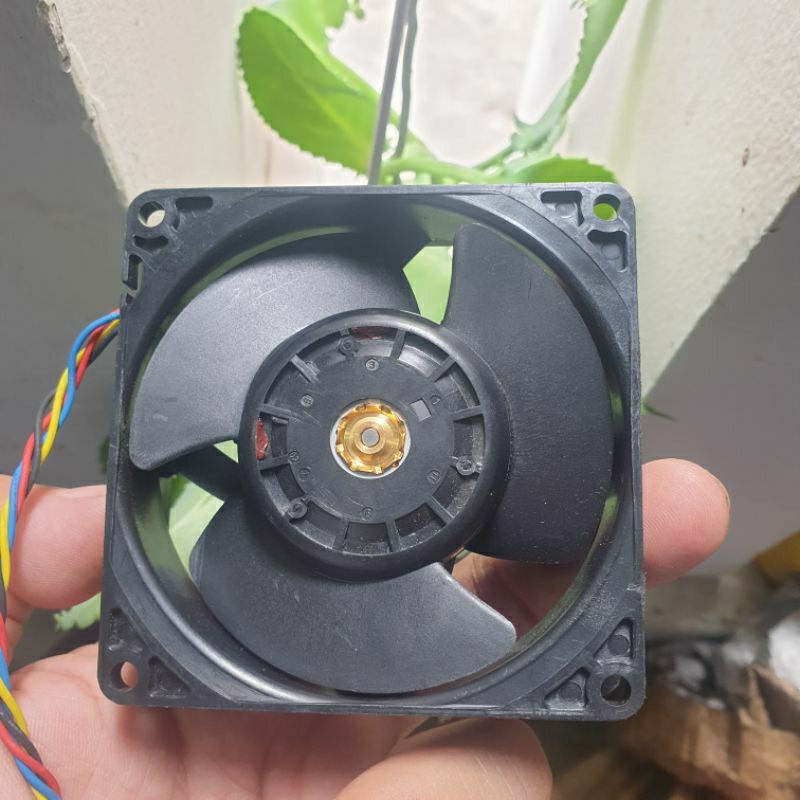 Quạt 8cm x 8cm x 2.5cm Nidec, 12v 0.24A ~ 0.48A mạnh không hú