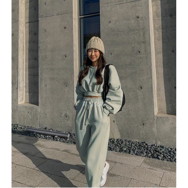 Bộ nỉ trơn áo dáng crotop 3 màu be nâu xanh cho nữ