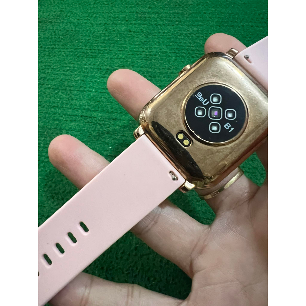 Đồng Hồ Thông Minh BeU-B1 Màu Đen Hồng Theo Dõi Sức Khoẻ Không Kèm Sạc