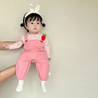 Set yếm hình dâu tây xinh xắn cho bé gái