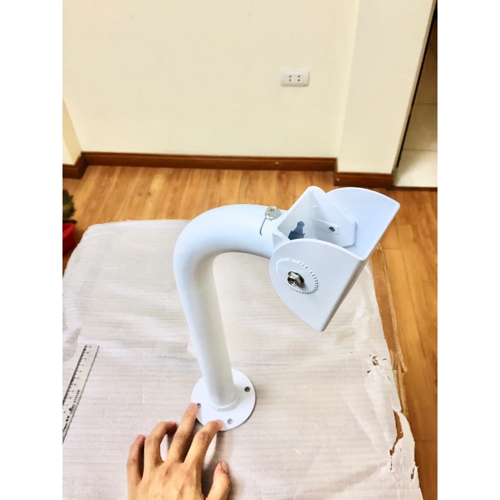 Chân đế cong camera kim loại ngoài trời hình chữ L dài 40cm