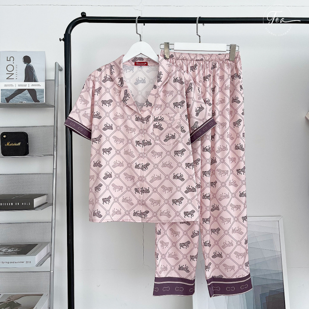 Bộ mặc nhà Pyjama lụa Hàn cao cấp Tea Store tay cộc quần dài họa tiết ngựa