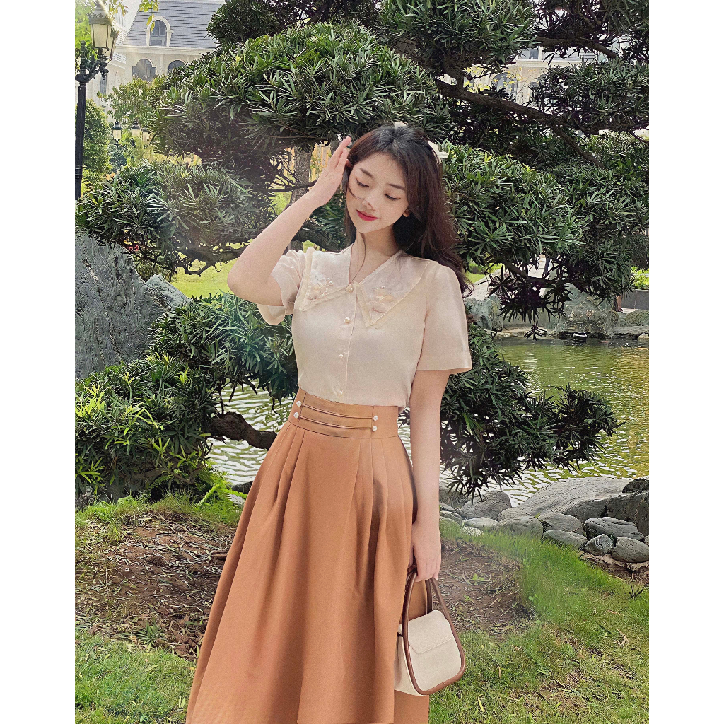 Áo sơ mi công sở thêu hoa màu be by Maysi