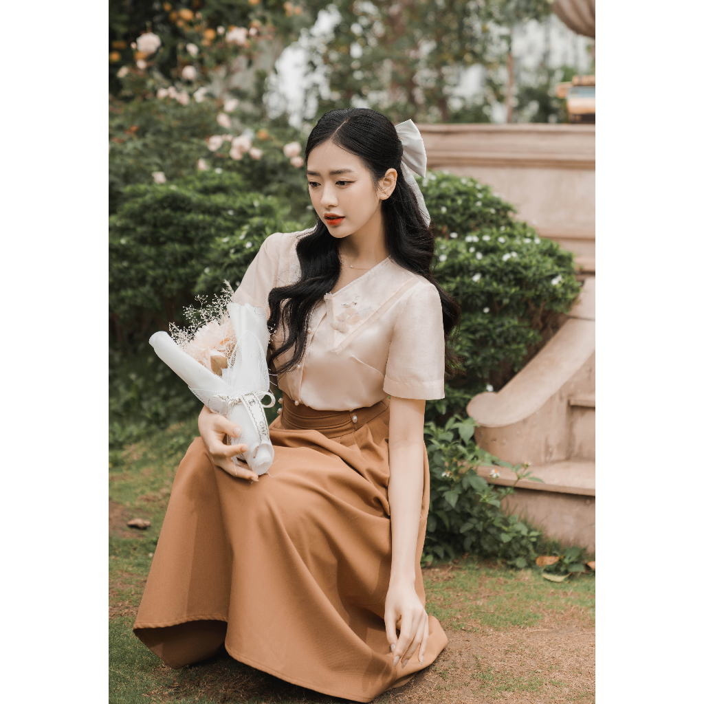 Áo sơ mi công sở thêu hoa màu be by Maysi