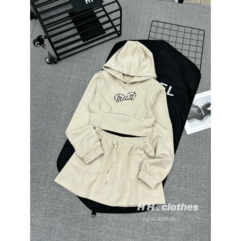 Set áo nón tay dài phối chân váy