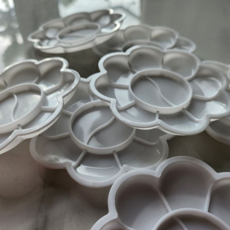 Khay pha màu hình hoa mini 8cm