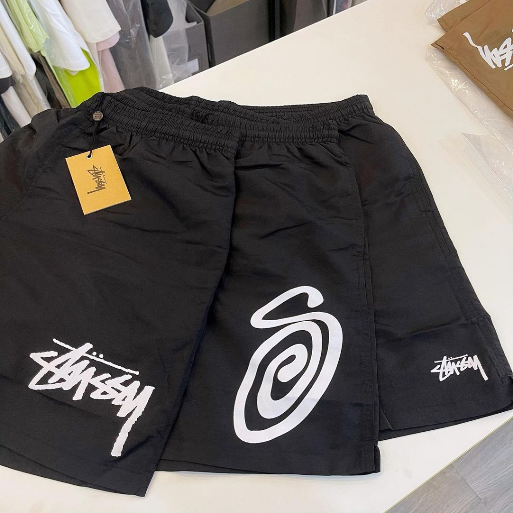 Quần short dù gió thể thao Stussy chữ S form trên đầu gối siêu nhẹ thoải mái chống nước có lót lưới